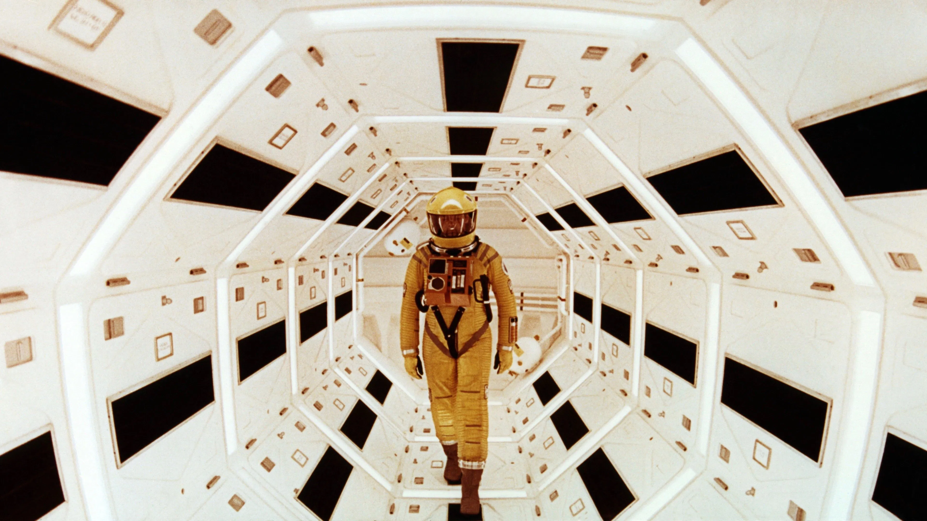 The rotating Discovery set in 2001: A Space Odyssey (1968)